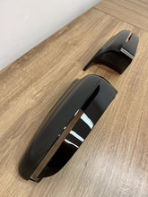 Carregar imagem no visualizador da galeria, Capa De Retrovisor Para Bmw G20 (320i/330i/340i)