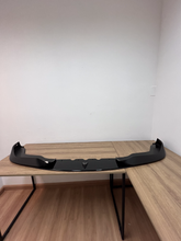 Carregar imagem no visualizador da galeria, Front Lip M Perfomance Black Piano para BMW G20