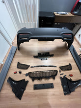 Carregar imagem no visualizador da galeria, Bodykit M3 p/ BMW F30 (2013-2018)