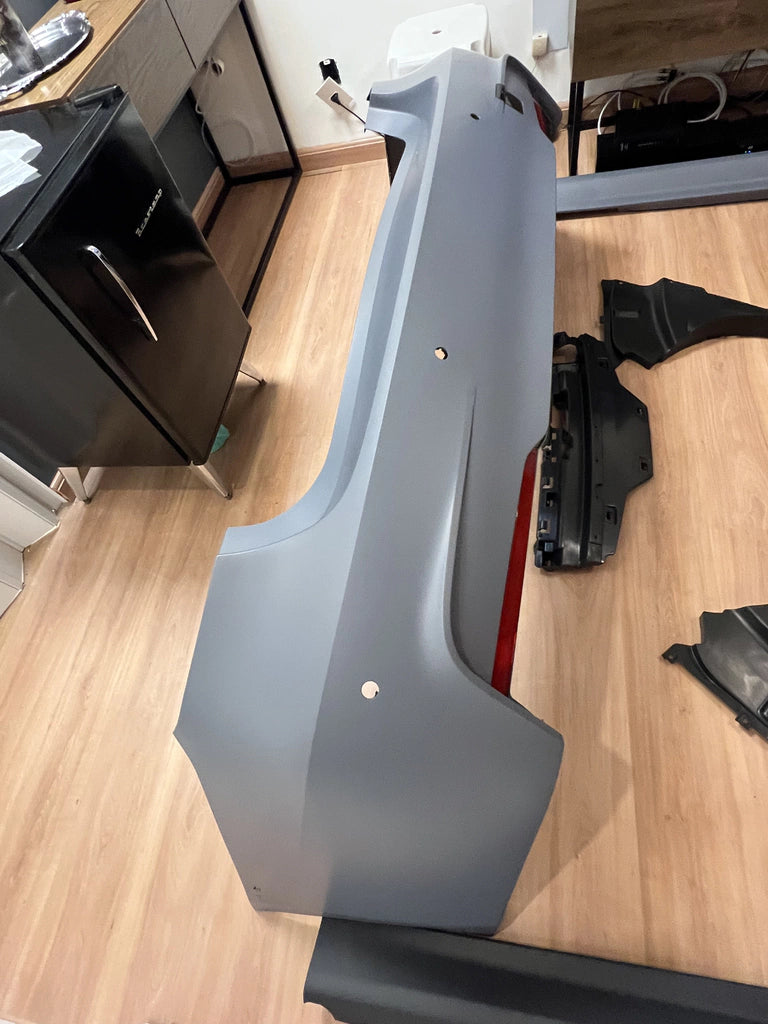 Bodykit M Sport p/ BMW F30 (2013-2018)