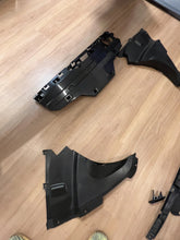 Carregar imagem no visualizador da galeria, Bodykit M Sport p/ BMW F30 (2013-2018)