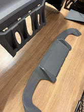 Carregar imagem no visualizador da galeria, Bodykit para BMW F22 Estilo M2